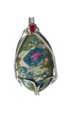 Pandantiv cu Rubin in Fucsit, fir metalic argintiu, Verde-Roz, 5.5 cm, RavariuArt