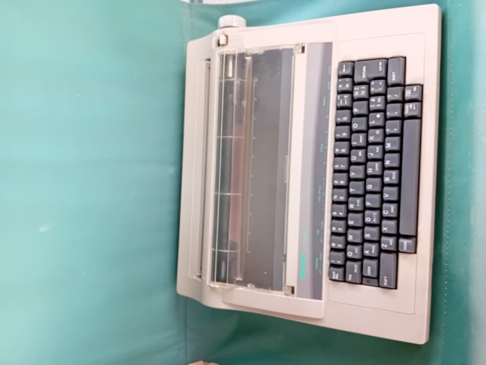 Masina de scris SHARP PA 3000 III(electronica)