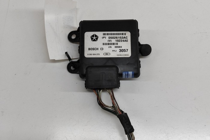 Unitate de control senzor de parcare PDC CHRYSLER GRAND VOYAGER V RT 2008 OEM: 05026153AC,P05026153AC 29498277