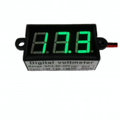 Voltmetru digital leduri verzi, 3.5 - 30 V, 3 digit, 2 fire, rezistent la apa