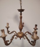 Candelabru deosebit antic din bronz cu 5 brațe in stilul francez Louis ,piesa cu o lucrătură de o foarte mare finețe