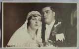 Fotografie tip carte postala, mire si mireasa, 1931