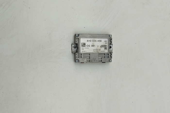 Antena VW PASSAT Variant B8 3G5 2017 OEM: 4H0035456 | 30752297