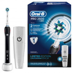 Periuta de dinti electrica Oral-B PRO 2500 Cross Action + Travel Case foto