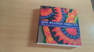 500 BEADED OBJECTS-TERRY KRAYTWURST foto