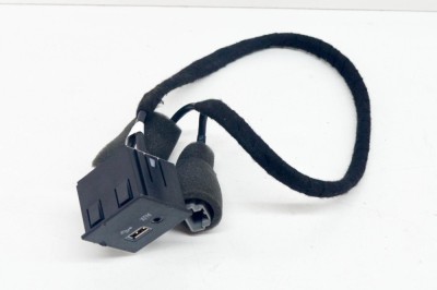 Port USB/AUX-In MASERATI GHIBLI M157 2015 OEM: 670009770 12161056 foto