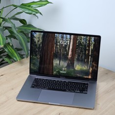 Apple MacBook Pro second hand 16,1/A2141 &ndash; i7 9750H, 16GB RAM, SSD 500GB NVMe, Radeon Pro 5300M, macOS Sequoia, ecran 16 inch 3K, touchbar, tastatura