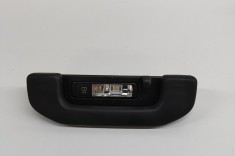 M&acirc;ner plafon dreapta spate MERCEDES-BENZ EQC 2023 OEM: A0998150100,A0009069005 | 29075542