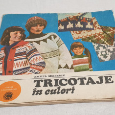 Carte de specialitate TRICOTAJE in CULORI -Lucrare deosebita pt Moda - Croitorie