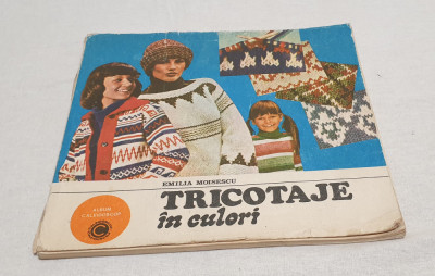 Carte de specialitate TRICOTAJE in CULORI -Lucrare deosebita pt Moda - Croitorie foto