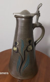 Cana / carafa pentru vin, decor Art Nouveau, ceramica dura