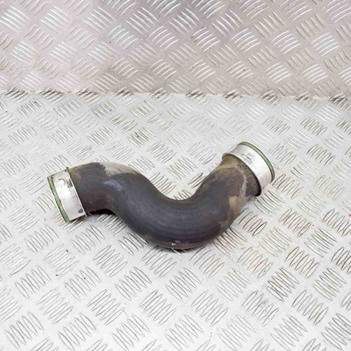 Furtun intercooler dreapta VW PASSAT B6 3C2 2007 OEM: 1K0145832E