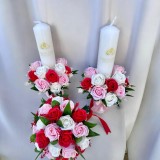 Set nunta, 2 lumanari personalizabile cu nume si data, 40 cm cu aranjament frontal, 1 buchet mare cu 31 trandafiri Alb Rosu), Eventissimi&reg;