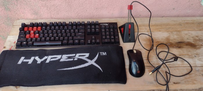 Tastatura HYPER /TM. +Maus +suport maus/