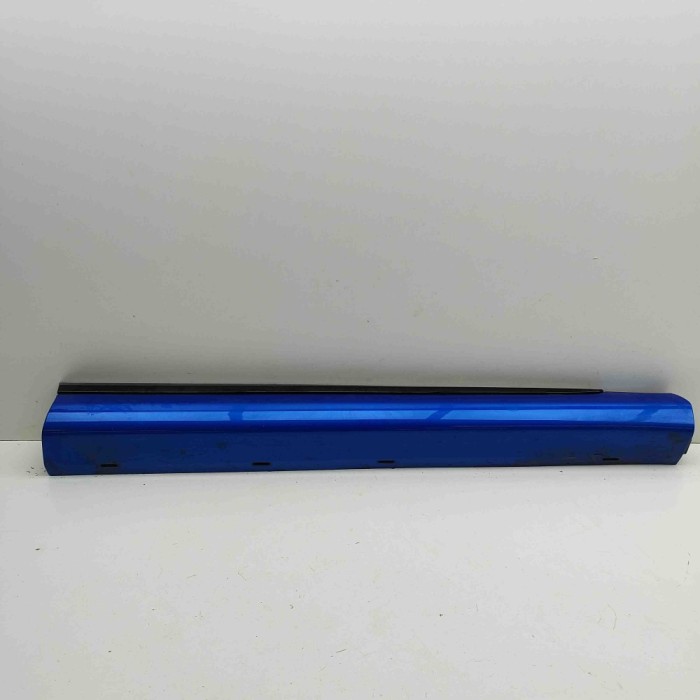 Bandou inferior ușă dreapta față FORD PUMA J2K, CF7 2024 OEM: L1TB-S20306-D,L1TB-S20306-C