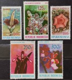 BC549, Indonesia, lot 5 timbre flori