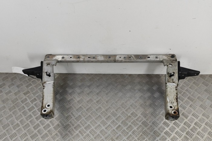 Suport radiator MASERATI GHIBLI M157 2019 OEM: 670009989 28142051