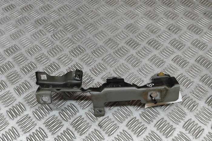 Suport aripa dreapta față RENAULT TWINGO II CN0_ 2008 OEM: 7782597657 | 31602808