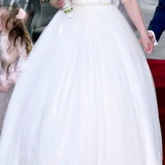 Cauti Rochie Mireasa White Lady Piatra Neamt Vezi Oferta Pe Okaziiro