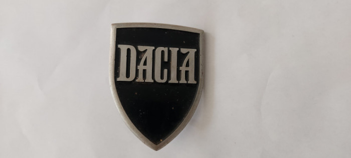 EMBLEMA DACIA 1310 , EMBLEMA MASCA FATA .