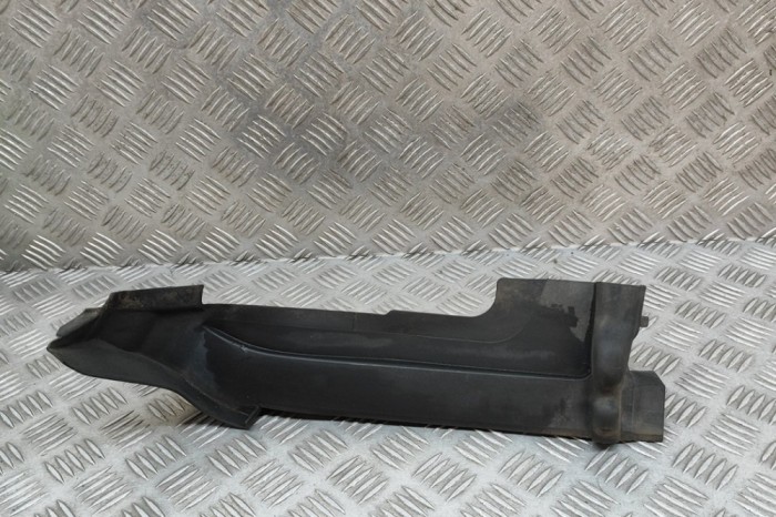 Aripa de plastic dreapta față AUDI Q7 4M 2015 OEM: 4M0821170C 28482775