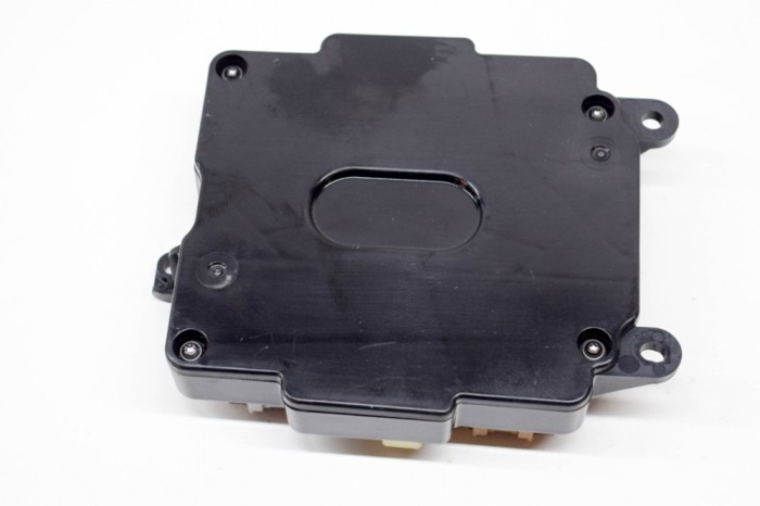 Modul de control ușă dreapta spate TESLA MODEL X 2020 OEM: 1062056-00-D 13828125