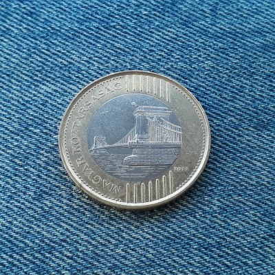 3c - 200 Forint 2011 Ungaria foto