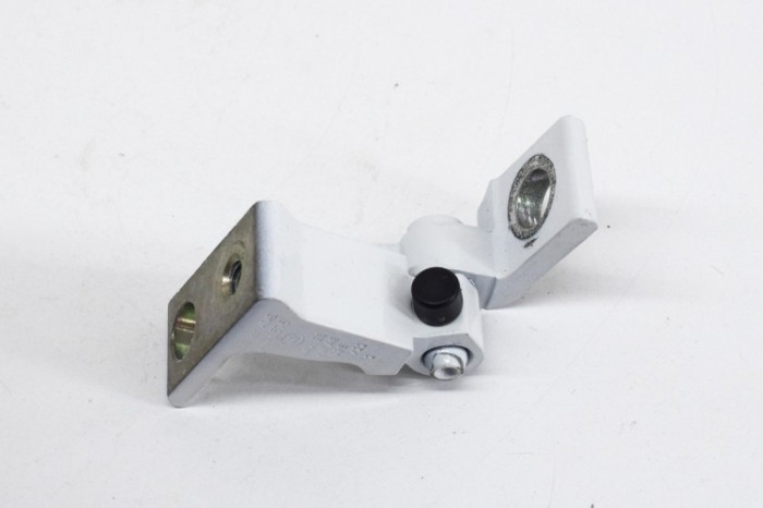 Balama ușă dreapta spate VW T-ROC A11 2022 OEM: 8X0831404E 17751565