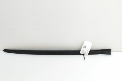 Ornament vertical parbriz dreapta BMW 3 Touring G21 2022 OEM: 7427874 | 25031961 foto