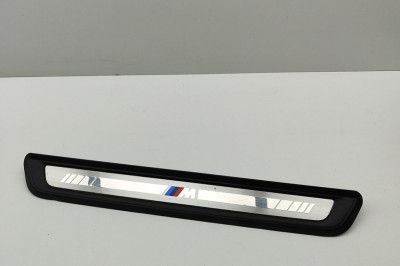 Ornament prag st&amp;acirc;nga față BMW 3 G20, G28 2024 OEM: 8079739 30740104 foto