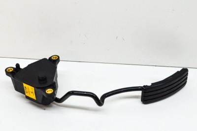 Pedala de accelerație RENAULT ZOE BFM_ 2016 OEM: 180102742R | 13648997 foto