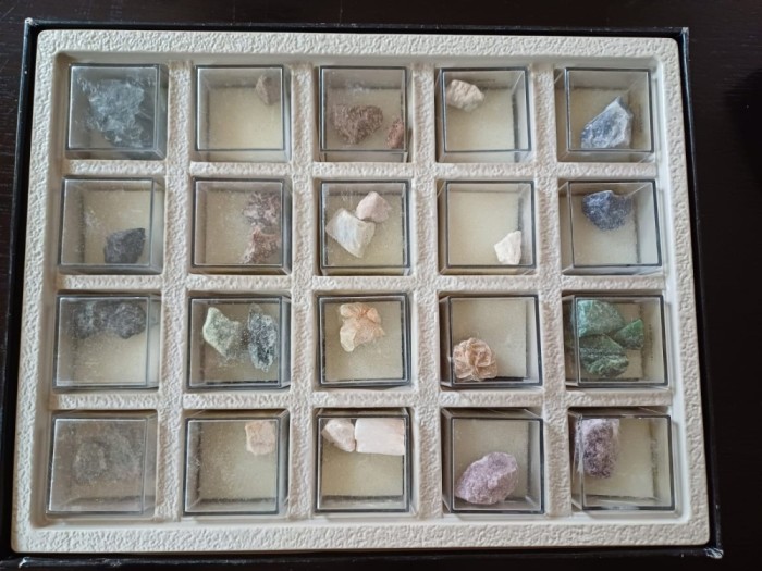 NI68 Colecție de pietre și minerale Sch&auml;tze der erde