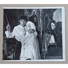 CADRU DIN FILMUL &#039; RAPIREA FECIOARELOR &#039; , FOTOGRAFIE DE PRESA , 1968
