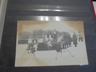 GERMANIA IN AL DOI.EA RAZBOI MONDIAL - DISCURSUL UNUI OFITER WAFFEN SS IN FATA COMPANIEI DE SOLDATI , IARNA, CU MITRALIERE IN FATA - NECIRCULATA - foto