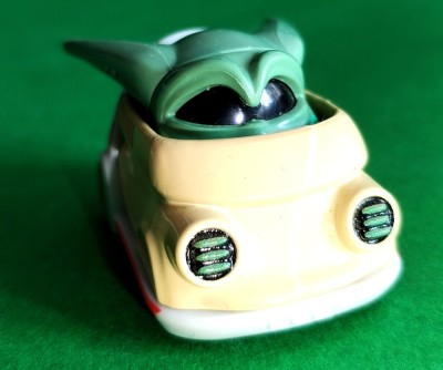 Mandalorian Disney Star Wars SW Hot Wheels 2019 Mattel The Child , Baby Yoda sau Grogu Die-cast scara 1:64 Thailanda 4,5 cm lungime, metal plastic W foto