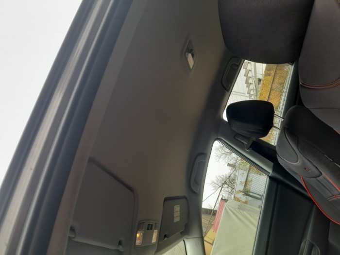 Mașină auto