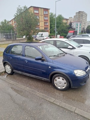 V&amp;Acirc;ND OPEL CORSA foto