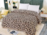 Cumpara ieftin Patura Cocolino Groasa Leopard Spot 200x230 cm