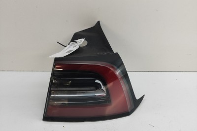 nerasta TESLA MODEL Y 2022 OEM: 1502087-00-D 29993593 foto