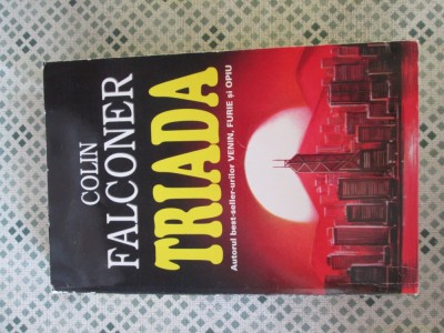 Colin Falconer - Triada foto