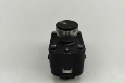 Comutator de reglare oglinda AUDI Q4 SUV F4B 2024 OEM: 4N0959565 | 32043057 foto