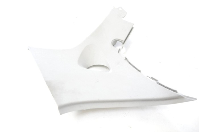 Ornament st&acirc;lp spate st&acirc;nga VW UP 121, 122, BL1, BL2 2016 OEM: Hatchback | 11354361