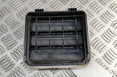 Grila de ventilație caroserie KIA CEE\&amp;#039;D Hatchback CD 2023 OEM: 97510-AA000 | 31975773 foto