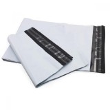 Plic curierat 350 x 400 + 50 mm, fara logo, 60 microni, 16.2g &acirc; banda adeziva cu sigilare permanenta