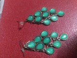Cercei dama vintage superbi.cercei vintage frumosi ,eleganti cu atractie pe verde,bijuterii vintage