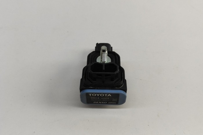 Senzor de impact lateral dreapta LEXUS RX _L2_ 2019 OEM: 8983A-47010 30374672
