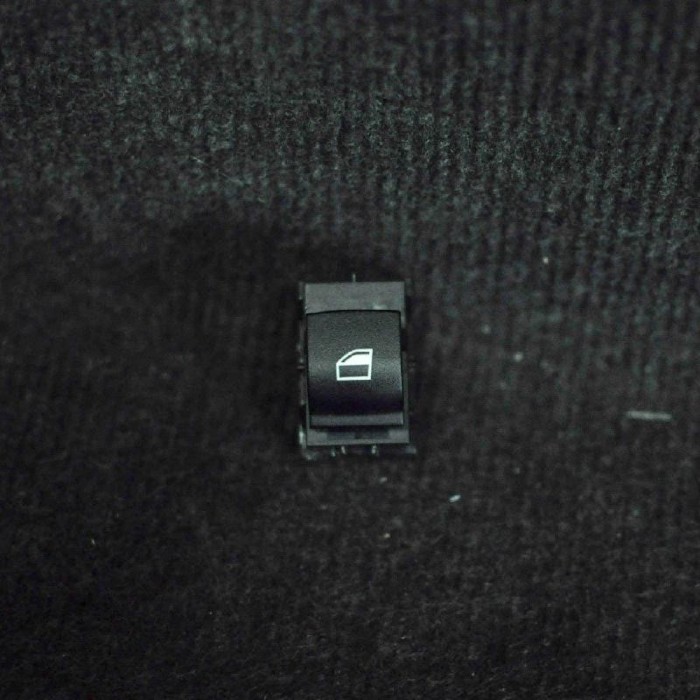 Buton geam ușă dreapta față BMW X5 F15, F85 2014 OEM: 9208107 2124791