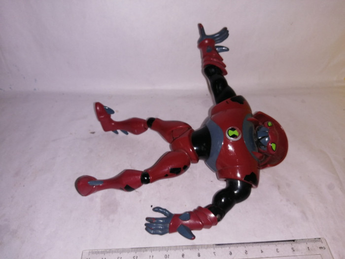 bnk jc Figurina Ben 10