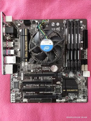 Kit pc gaming-Pl.baza Gigabyte, Cpu i5 3,9Ghz, 16 Gb ddr3, foto