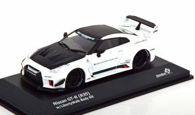 Macheta Nissan GT-R LibertyWalk - Solido 1/43 foto